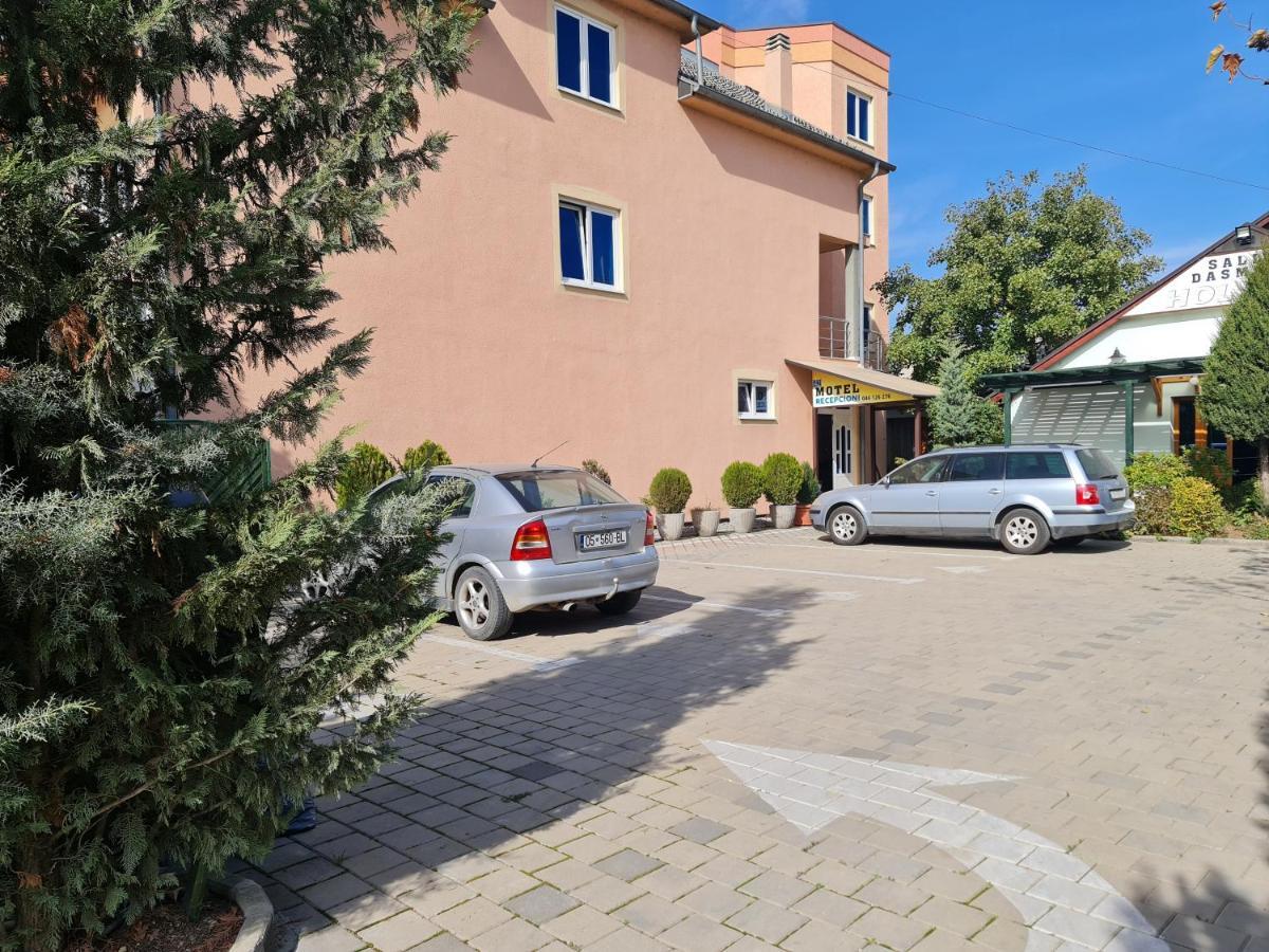 Holiday Ferizaj Exterior photo
