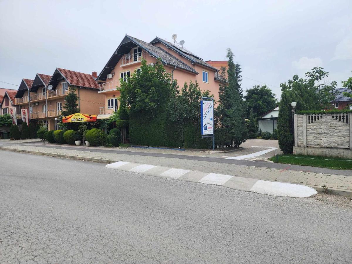 Holiday Ferizaj Exterior photo